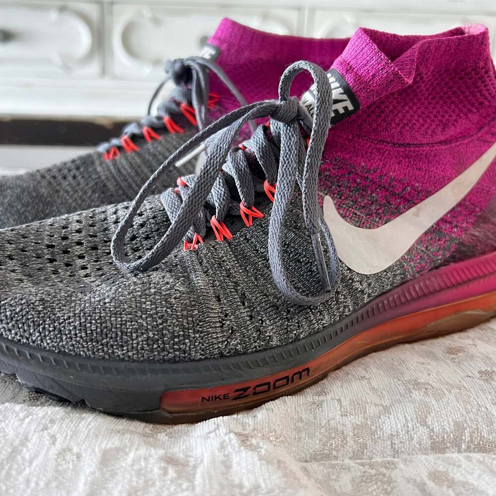 Nike Women's Zoom All Out Flyknit Wolf Grey Fire Pink 845361-004